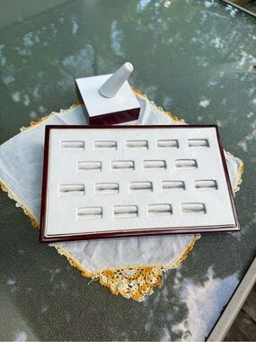 Ring Display Tray and Single Ring Holder - you get both